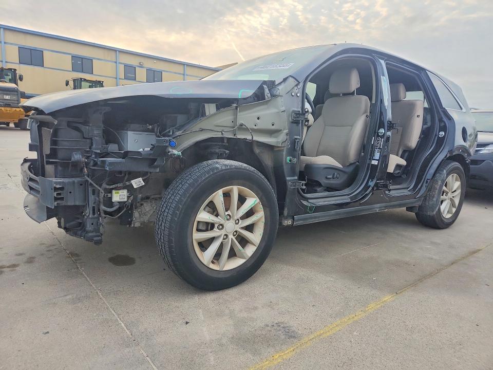 46218356 :رقم المزاد ، 5XYPGDA38HG290424 vin ، 2017 Kia Sorento مزاد بيع