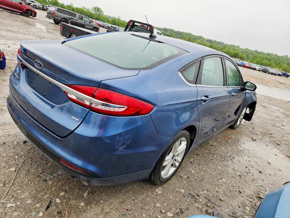 51135616 :رقم المزاد ، 3FA6P0H78JR272567 vin ، 2018 Ford Fusion مزاد بيع