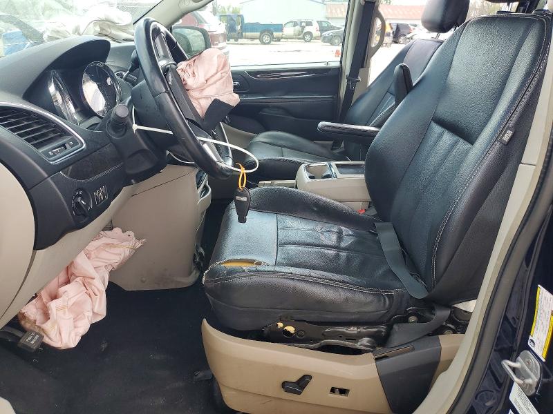 49051126 :رقم المزاد ، 2C4RC1BG1CR282884 vin ، 2012 Chrysler Town & Country مزاد بيع