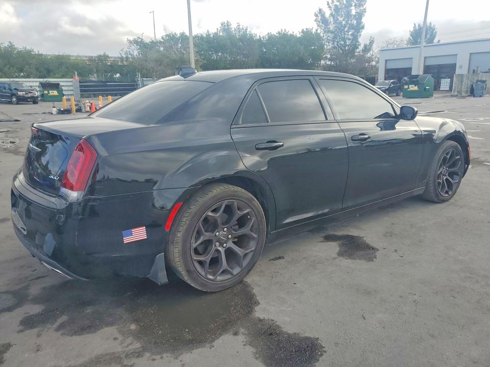 48616036 :رقم المزاد ، 2C3CCAAGXKH582441 vin ، 2019 Chrysler 300 مزاد بيع