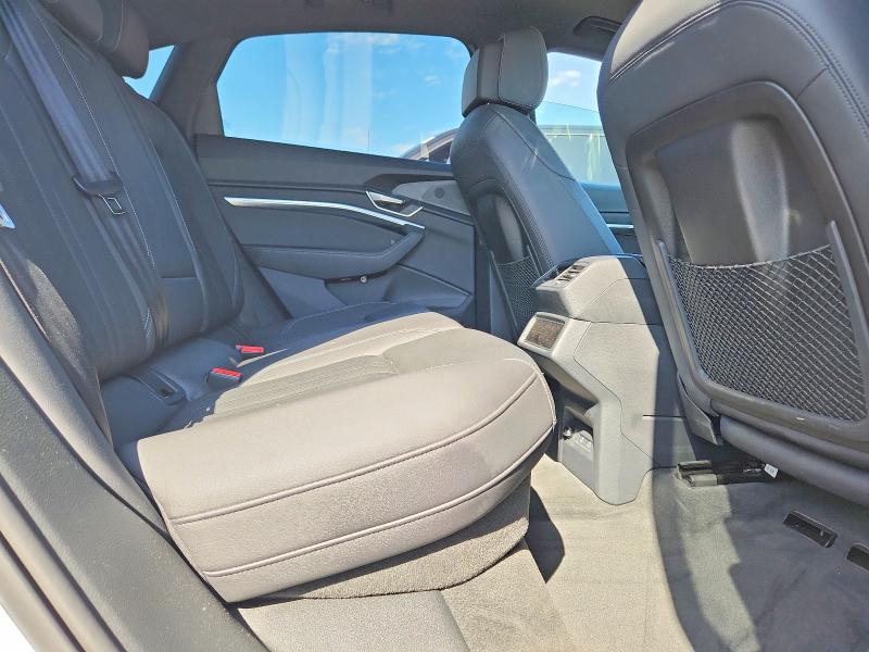 Aukcja sprzedaży 2024 Audi Q8 E-tron, vin: WA1CAAGE4RB010463, numer aukcji: 51195206