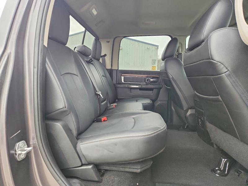 46809506 :رقم المزاد ، 1C6RR7VM5JS262188 vin ، 2018 Ram 1500 مزاد بيع
