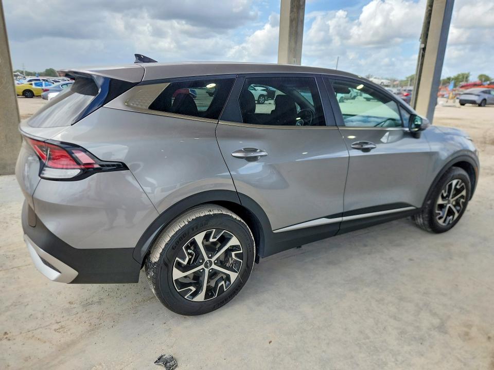 Продаж на аукціоні авто 2024 Kia Sportage, vin: KNDPV3DF0R7272469, номер лоту: 48195896