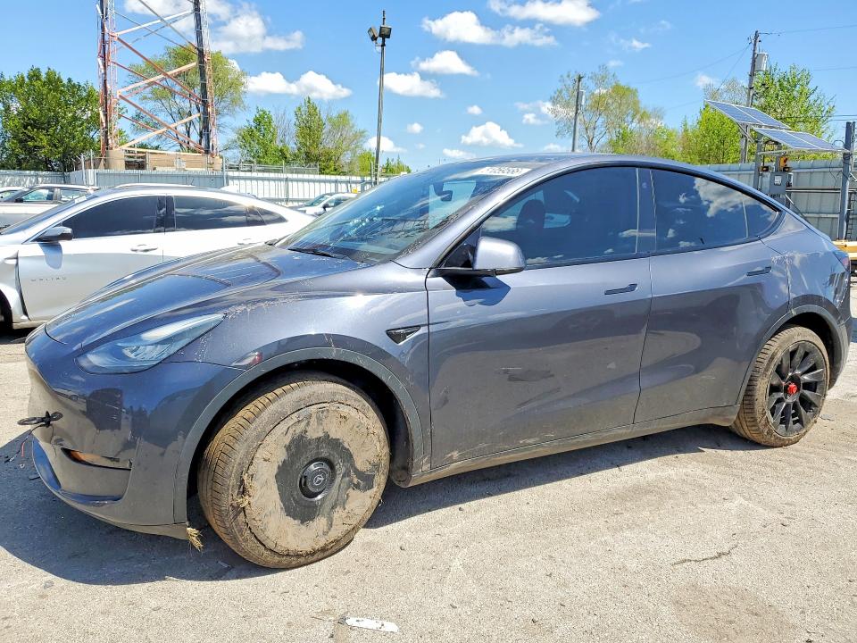 51059566 :رقم المزاد ، 5YJYGDEE1MF214853 vin ، 2021 Tesla Model Y مزاد بيع