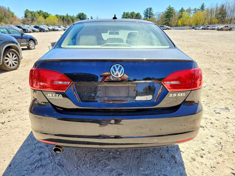 2011 Volkswagen Jetta მანქანა იყიდება აუქციონზე, vin: 3VWLX7AJ1BM300331, აუქციონის ნომერი: 50695046