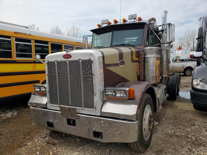 48230756 :رقم المزاد ، 1XPFDU9X0YS547337 vin ، 2000 Peterbilt 378 مزاد بيع