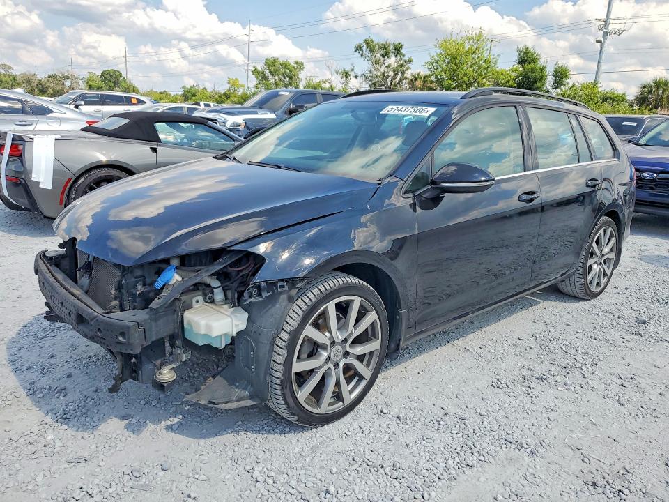 51437366 :رقم المزاد ، 3VWCA7AU6FM515401 vin ، 2015 Volkswagen Golf Sportwagen مزاد بيع