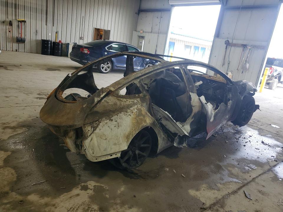 2021 Tesla Model 3 მანქანა იყიდება აუქციონზე, vin: 5YJ3E1EB9MF019782, აუქციონის ნომერი: 49926156