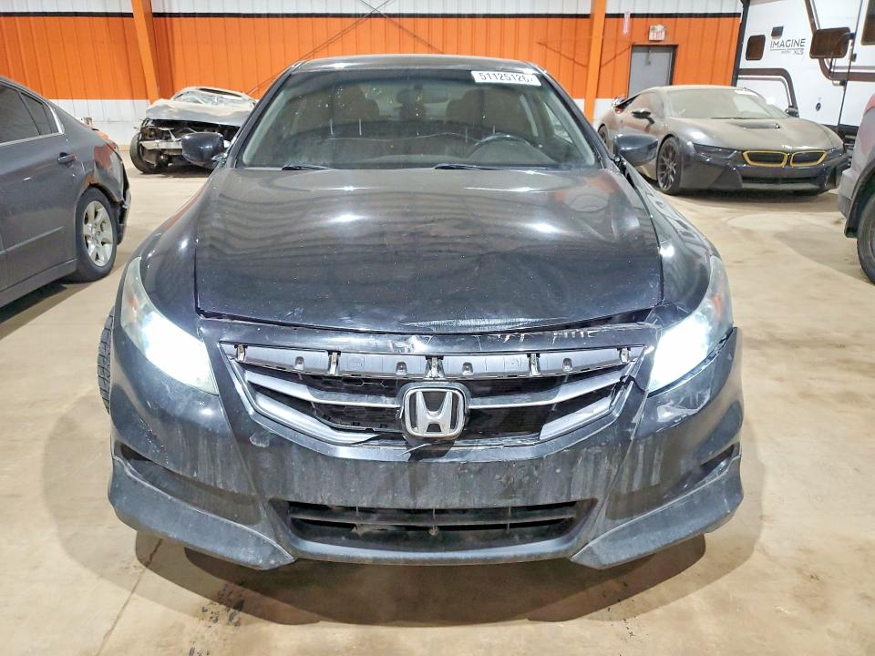 51125126 :رقم المزاد ، 1HGCS2B80BA800415 vin ، 2011 Honda Accord مزاد بيع
