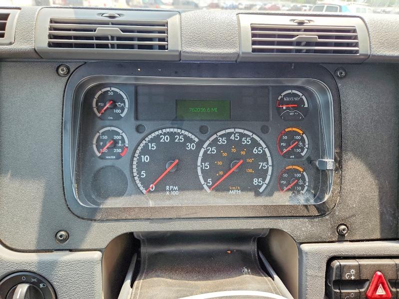 51006746 :رقم المزاد ، 3AKJGLDR5JSJU1265 vin ، 2018 Freightliner Cascadia 125 مزاد بيع