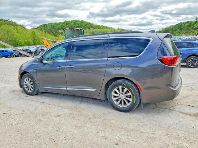 2017 Chrysler Pacifica მანქანა იყიდება აუქციონზე, vin: 2C4RC1BG2HR501732, აუქციონის ნომერი: 51570616