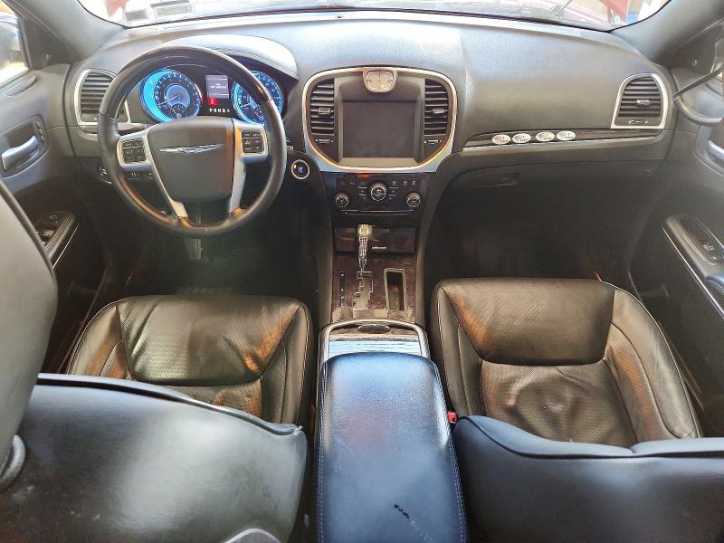 49043746 :رقم المزاد ، 2C3CK6CT8BH530297 vin ، 2011 Chrysler 300c مزاد بيع