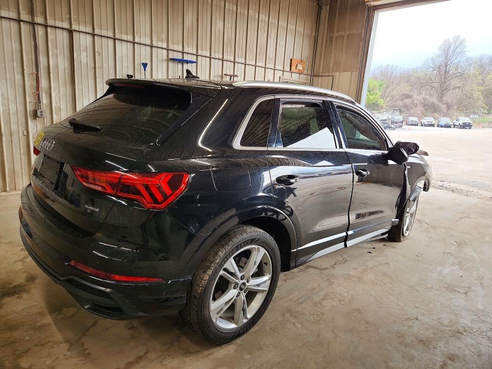 2022 Audi Q3 მანქანა იყიდება აუქციონზე, vin: WA1EECF3XN1060826, აუქციონის ნომერი: 48484136