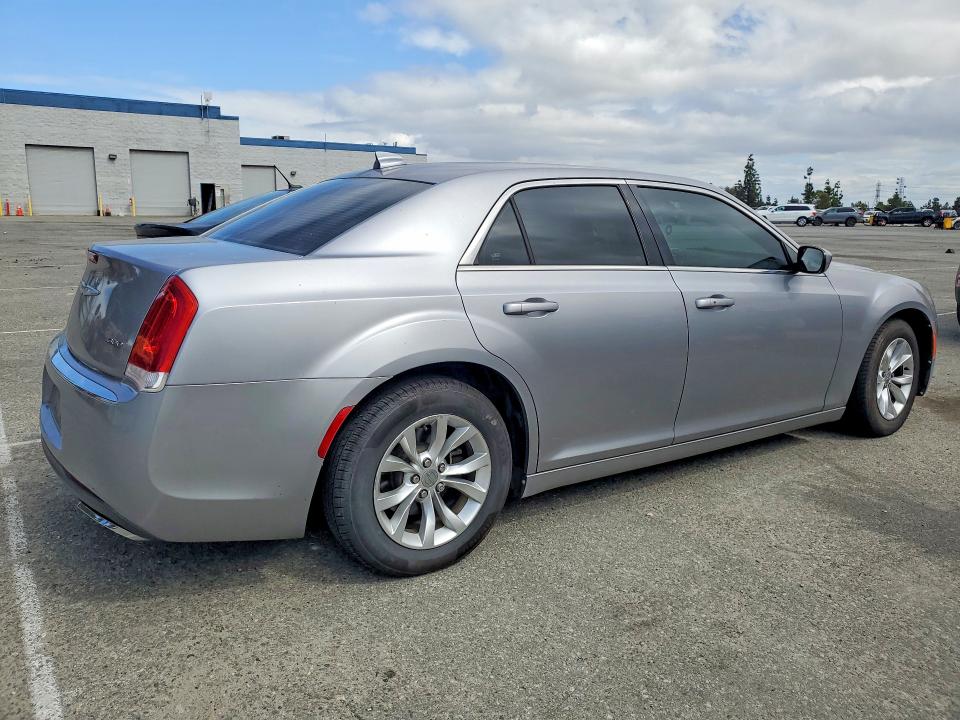 Продажа на аукционе авто 2015 Chrysler 300, vin: 2C3CCAAG5FH742831, номер лота: 50364866
