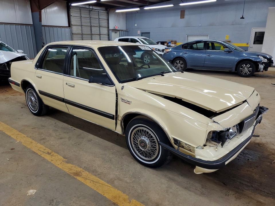 1992 Olds Cutlass Ciera მანქანა იყიდება აუქციონზე, vin: 1G3AL54N6N6423930, აუქციონის ნომერი: 51524746