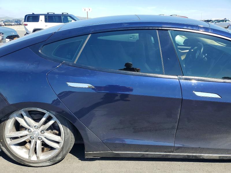 48998426 :رقم المزاد ، 5YJSA1H17EFP40274 vin ، 2014 Tesla Model S مزاد بيع