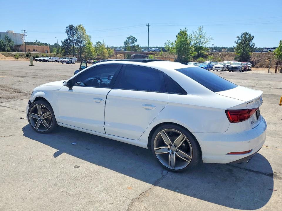 Продажа на аукционе авто 2020 Audi A3, vin: WAUCUGFF6LA105367, номер лота: 49389336