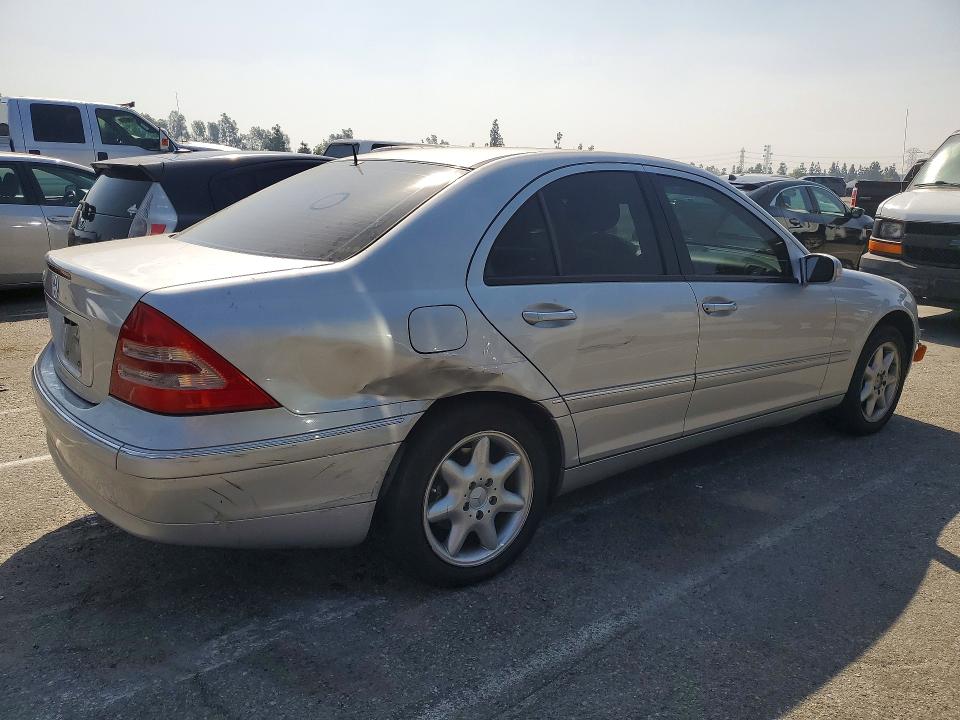2001 Mercedes-benz C მანქანა იყიდება აუქციონზე, vin: WDBRF61J11F088893, აუქციონის ნომერი: 48941376