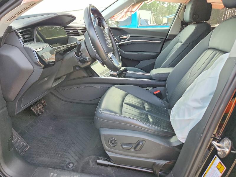 48457096 :رقم المزاد ، WA1AAAGE9MB011267 vin ، 2021 Audi E-tron مزاد بيع