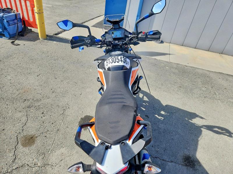 51305436 :رقم المزاد ، MD2JGJ40XMC232331 vin ، 2021 Ktm 390 مزاد بيع