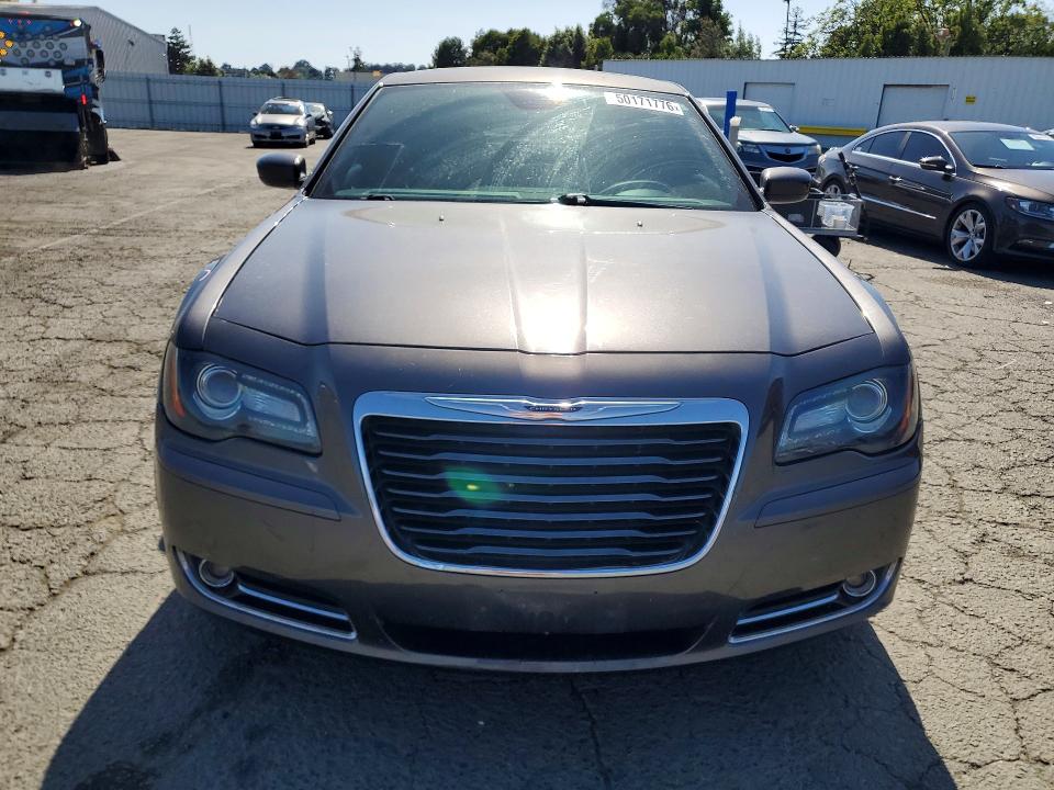 2014 Chrysler 300 მანქანა იყიდება აუქციონზე, vin: 2C3CCABT7EH105823, აუქციონის ნომერი: 50171776