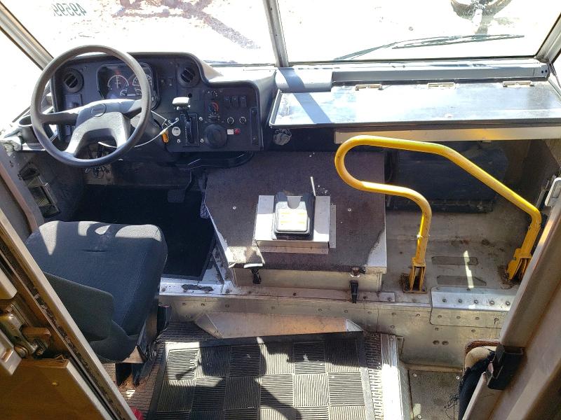 49599616 :رقم المزاد ، 4UZAAPDUXCCBS4088 vin ، 2012 Freightliner Mt45 Chassis مزاد بيع