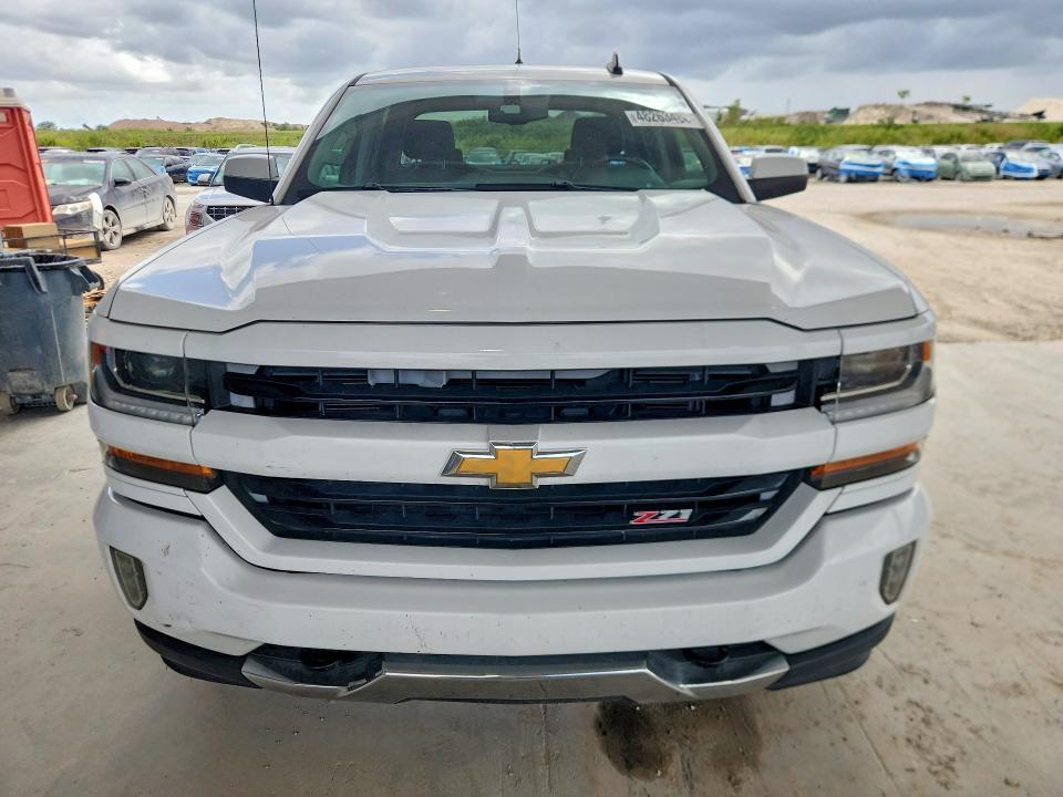 2017 Chevrolet Silverado მანქანა იყიდება აუქციონზე, vin: 3GCUKREC0HG241177, აუქციონის ნომერი: 48263486