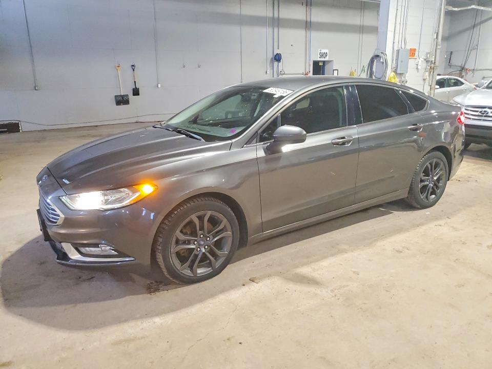 50349186 :رقم المزاد ، 3FA6P0T99JR215772 vin ، 2018 Ford Fusion مزاد بيع