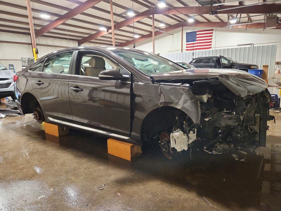 51642646 :رقم المزاد ، 5NPE34AF3HH572122 vin ، 2017 Hyundai Sonata مزاد بيع