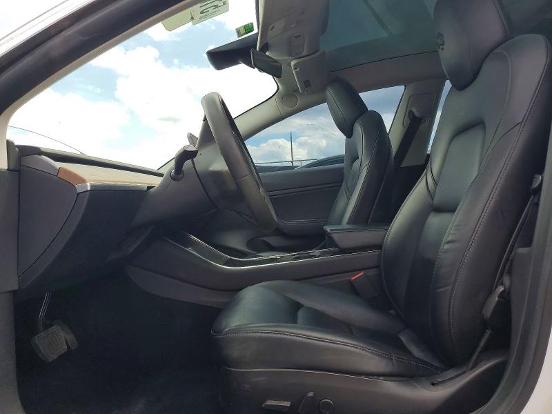 51031916 :رقم المزاد ، 5YJ3E1EA7KF426584 vin ، 2019 Tesla Model 3 مزاد بيع