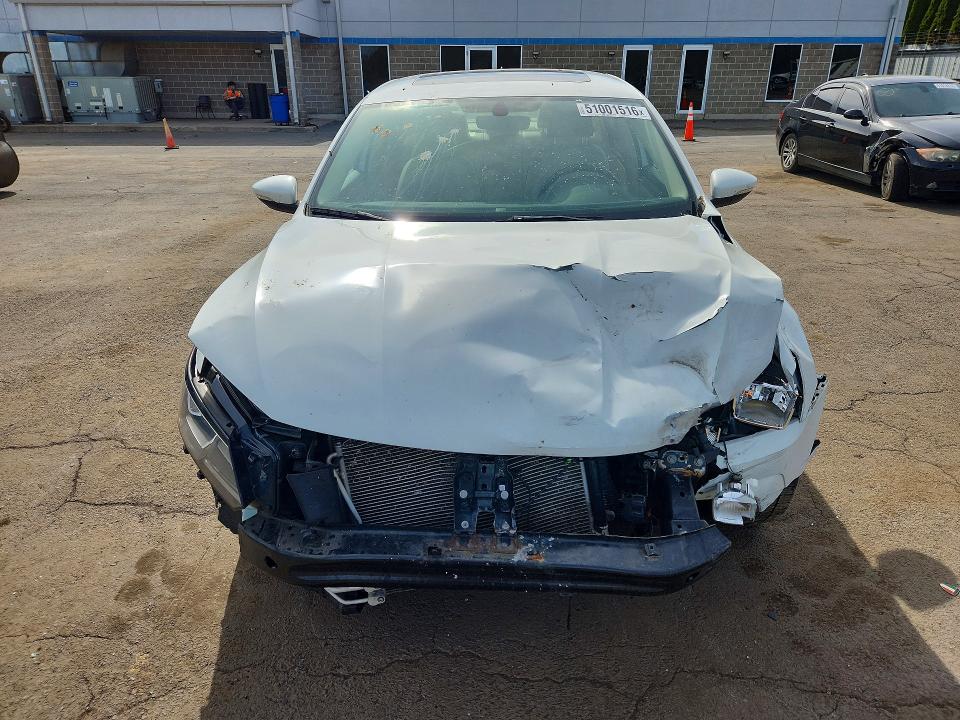 2016 Volkswagen Passat მანქანა იყიდება აუქციონზე, vin: 1VWBT7A31GC005618, აუქციონის ნომერი: 51001516