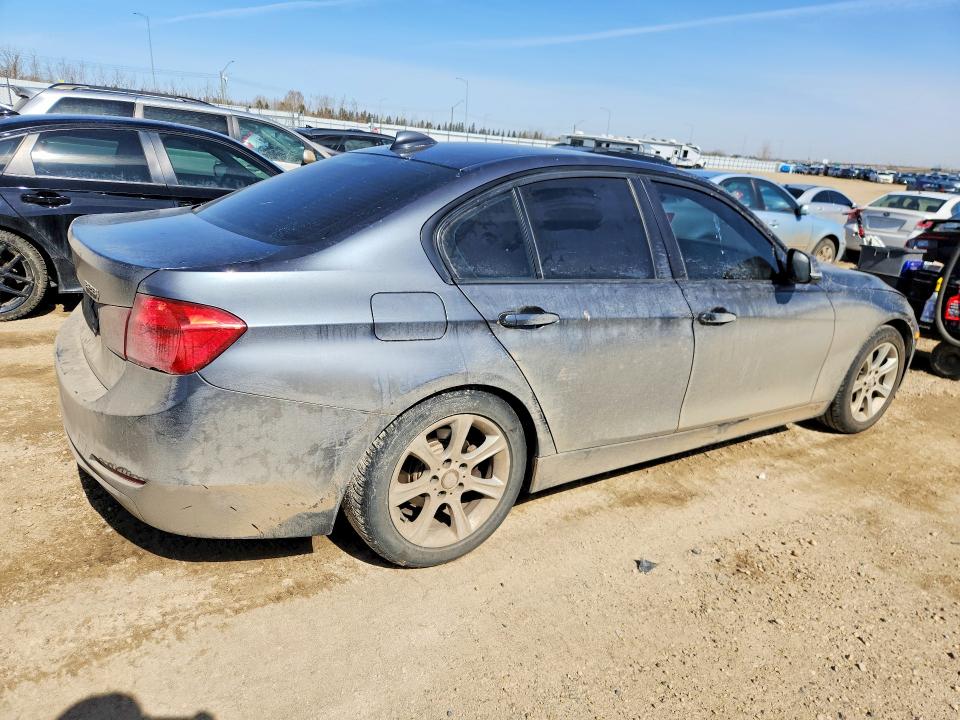 51466446 :رقم المزاد ، WBA3B3C57DF537528 vin ، 2013 Bmw 328 مزاد بيع
