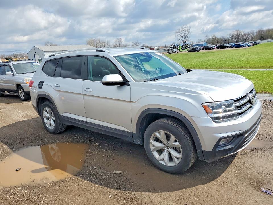 48770756 :رقم المزاد ، 1V2LR2CA6JC543287 vin ، 2018 Volkswagen Atlas مزاد بيع
