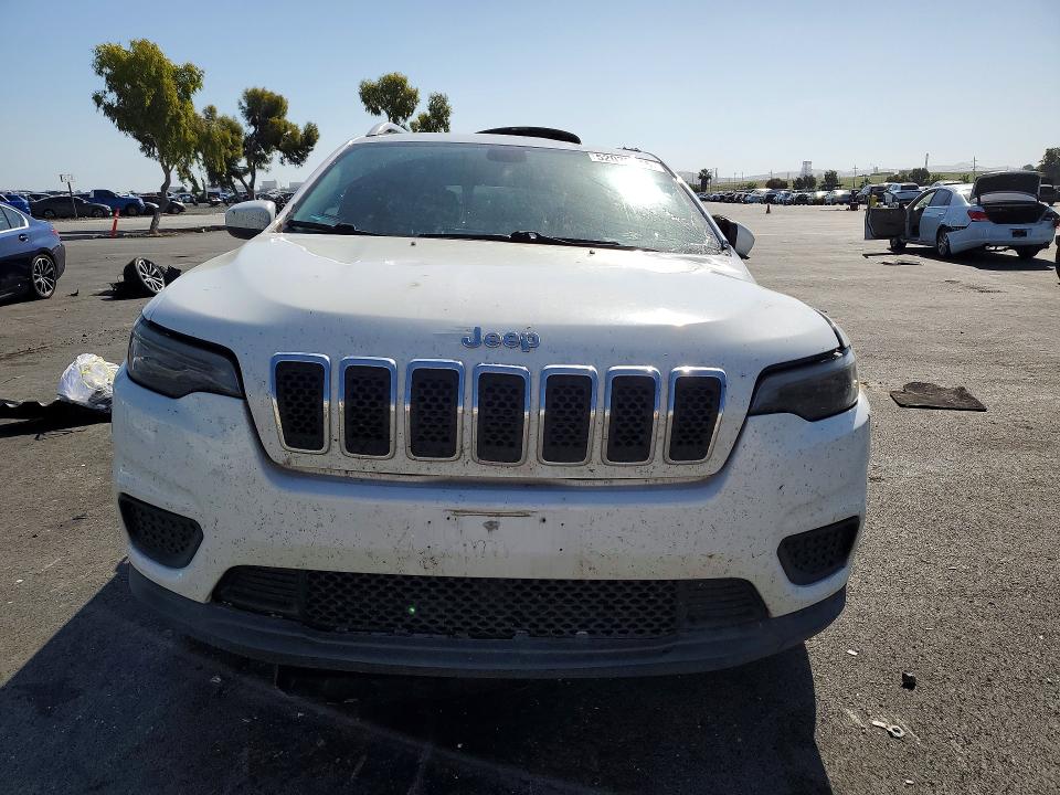 52025846 :رقم المزاد ، 1C4PJLCB7LD614972 vin ، 2020 Jeep Cherokee مزاد بيع