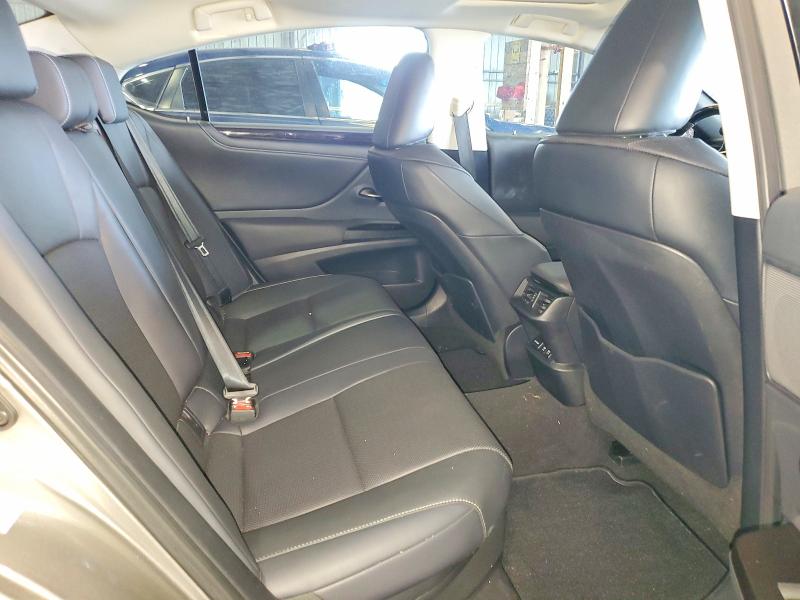 50431286 :رقم المزاد ، 58AB21B14KU002428 vin ، 2019 Lexus Es مزاد بيع