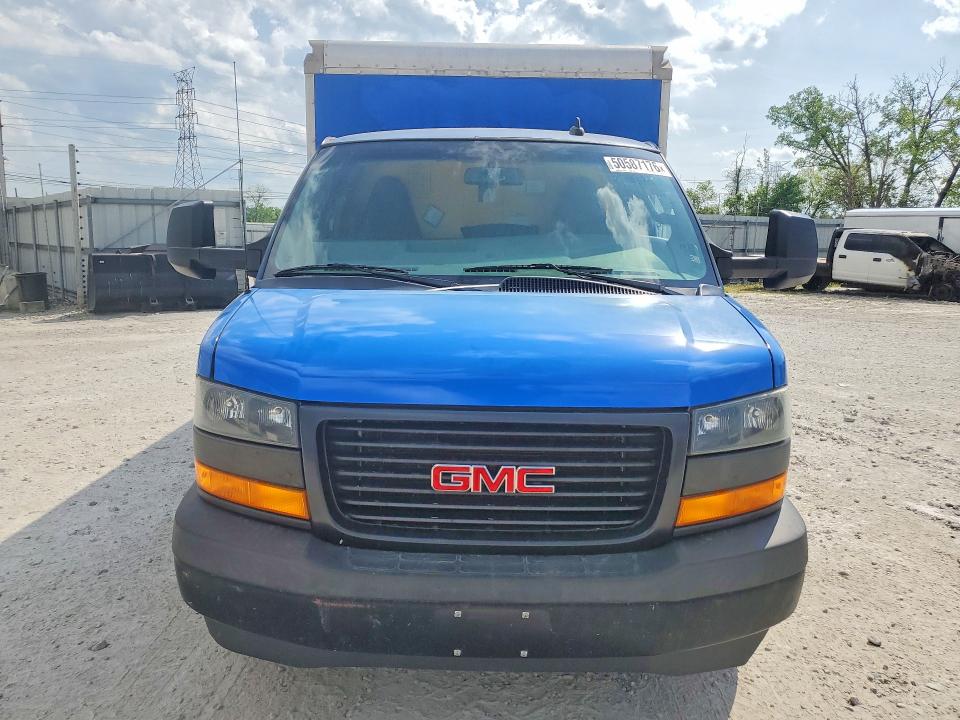 50587176 :رقم المزاد ، 1GD07RFP1J1901437 vin ، 2018 Gmc Savana مزاد بيع