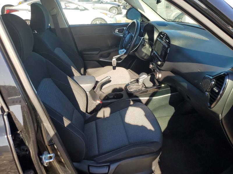 2021 Kia Soul მანქანა იყიდება აუქციონზე, vin: KNDJ33AU0M7133854, აუქციონის ნომერი: 51814486