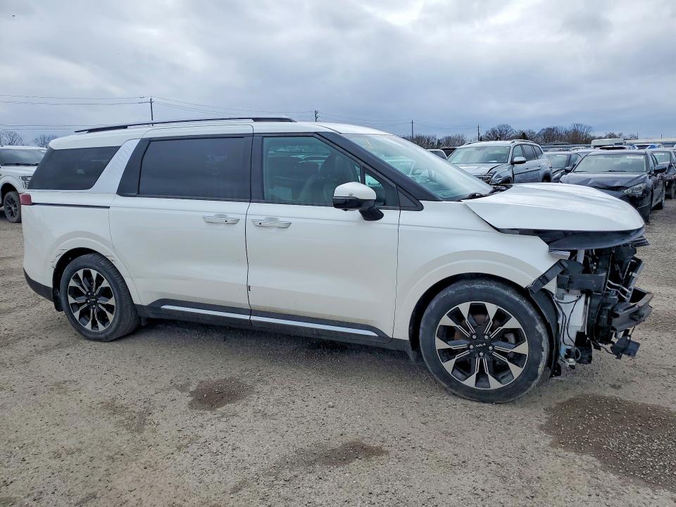Продажа на аукционе авто 2022 Kia Carnival, vin: KNDNC5H32N6073450, номер лота: 49111016