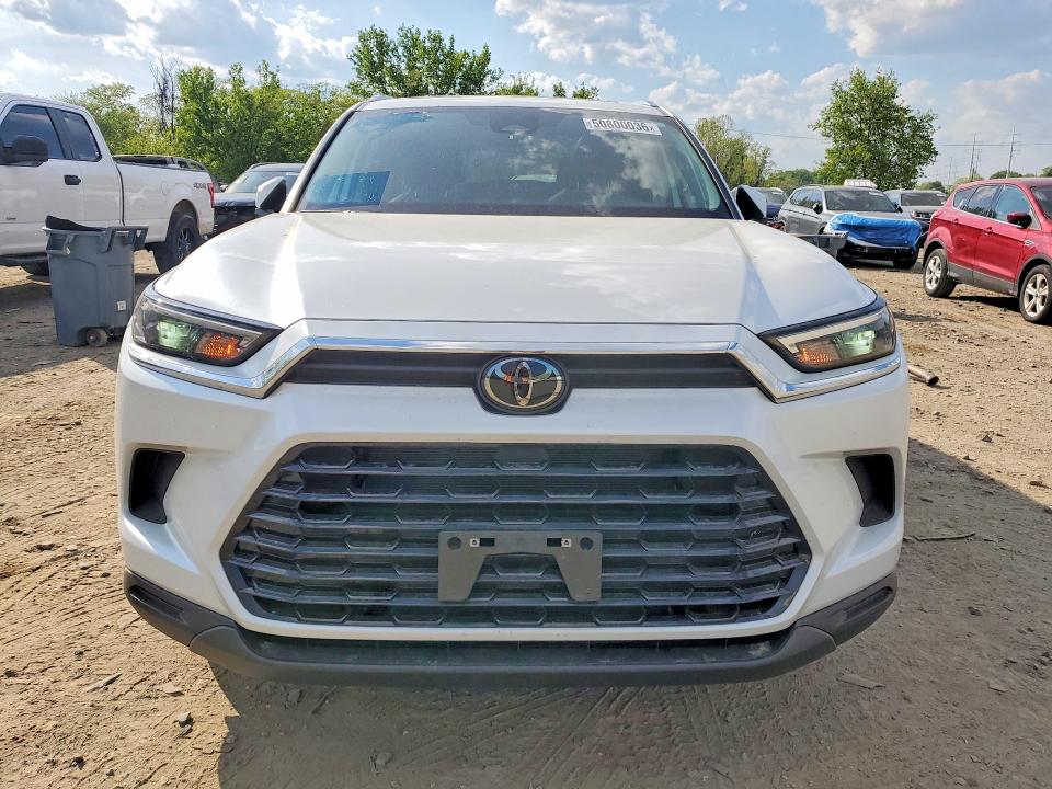 2025 Toyota Grand Highlander მანქანა იყიდება აუქციონზე, vin: 5TDAAAA52SS032840, აუქციონის ნომერი: 50800036