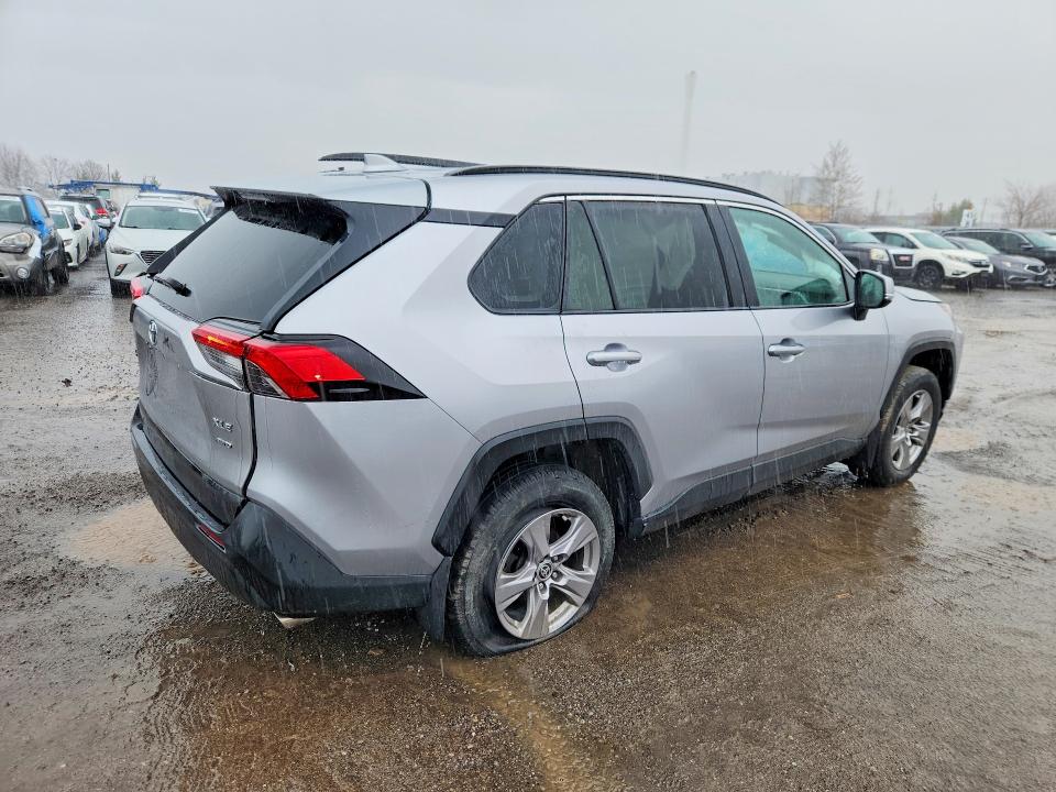 Aukcja sprzedaży 2022 Toyota Rav4, vin: 2T3R1RFV0NC320497, numer aukcji: 41624986