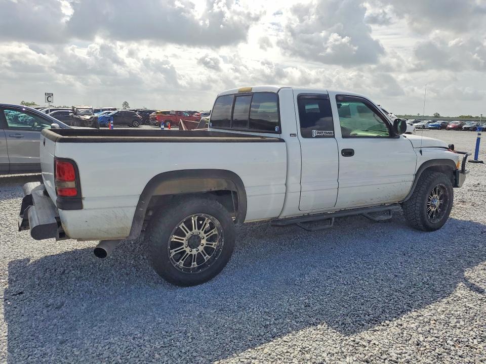 Продаж на аукціоні авто 2000 Dodge Ram 2500, vin: 1B7KC2360YJ146870, номер лоту: 49230626