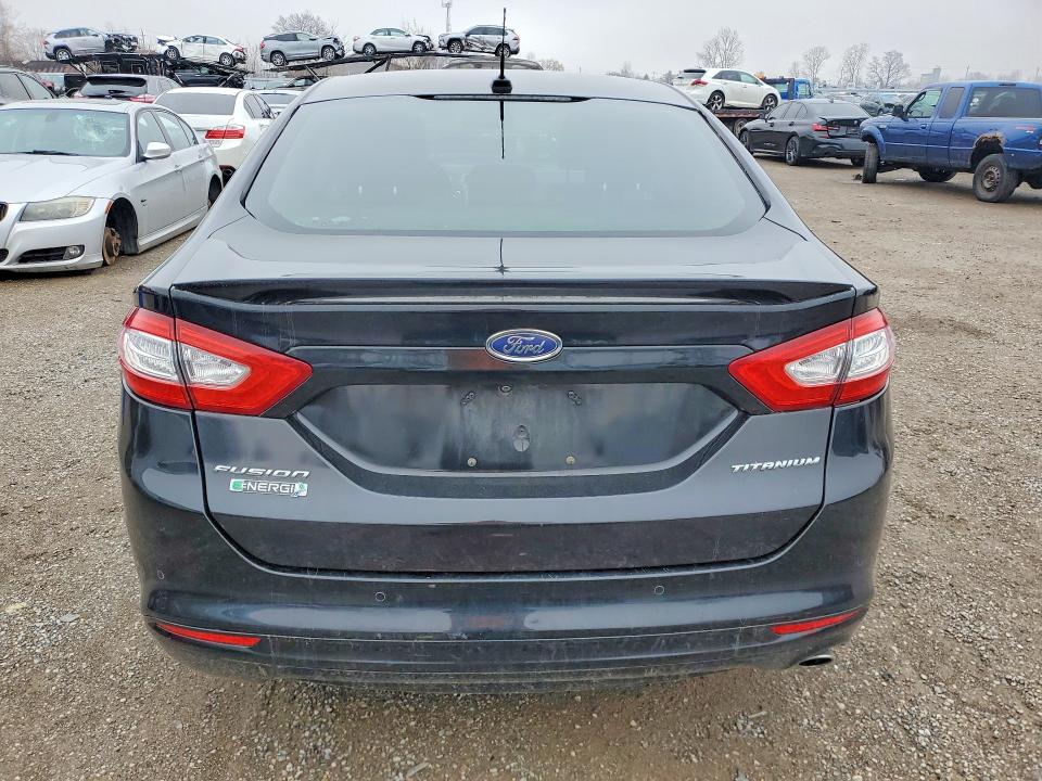 48139566 :رقم المزاد ، 3FA6P0SU8GR371932 vin ، 2016 Ford Fusion مزاد بيع