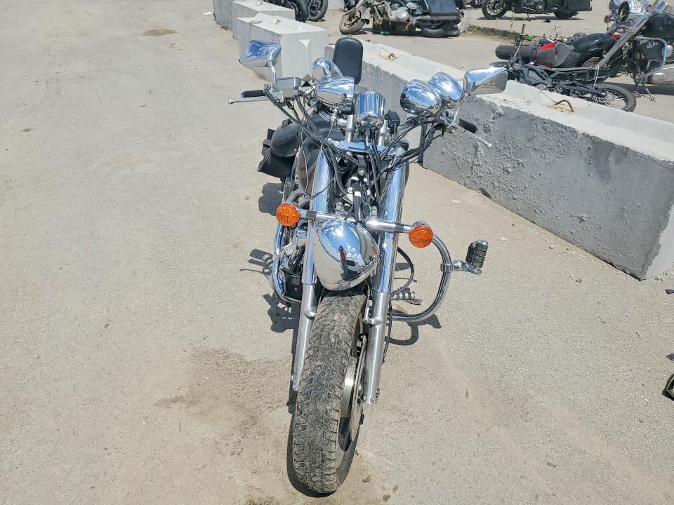 50058196 :رقم المزاد ، 1HFSC43096A601077 vin ، 2006 Honda Vt1100 مزاد بيع