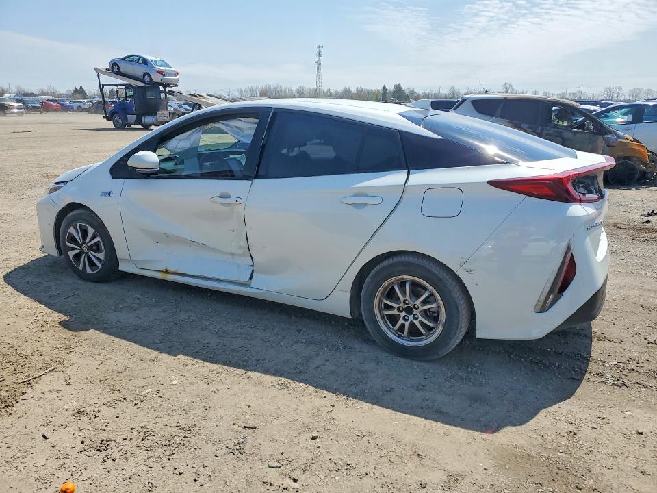 Продажа на аукционе авто 2018 Toyota Prius Prime, vin: JTDKARFP8J3101124, номер лота: 49792636