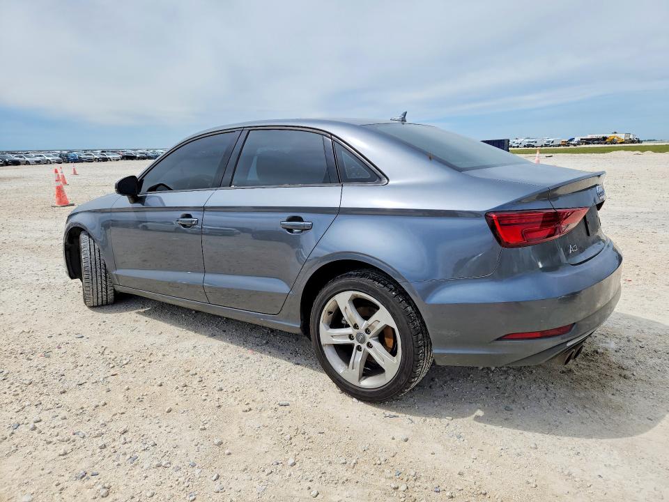 Продажа на аукционе авто 2017 Audi A3, vin: WAUAUGFF2H1041472, номер лота: 48658556