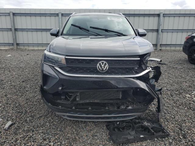 49126366 :رقم المزاد ، 3VVRX7B23NM007587 vin ، 2022 Volkswagen Taos مزاد بيع