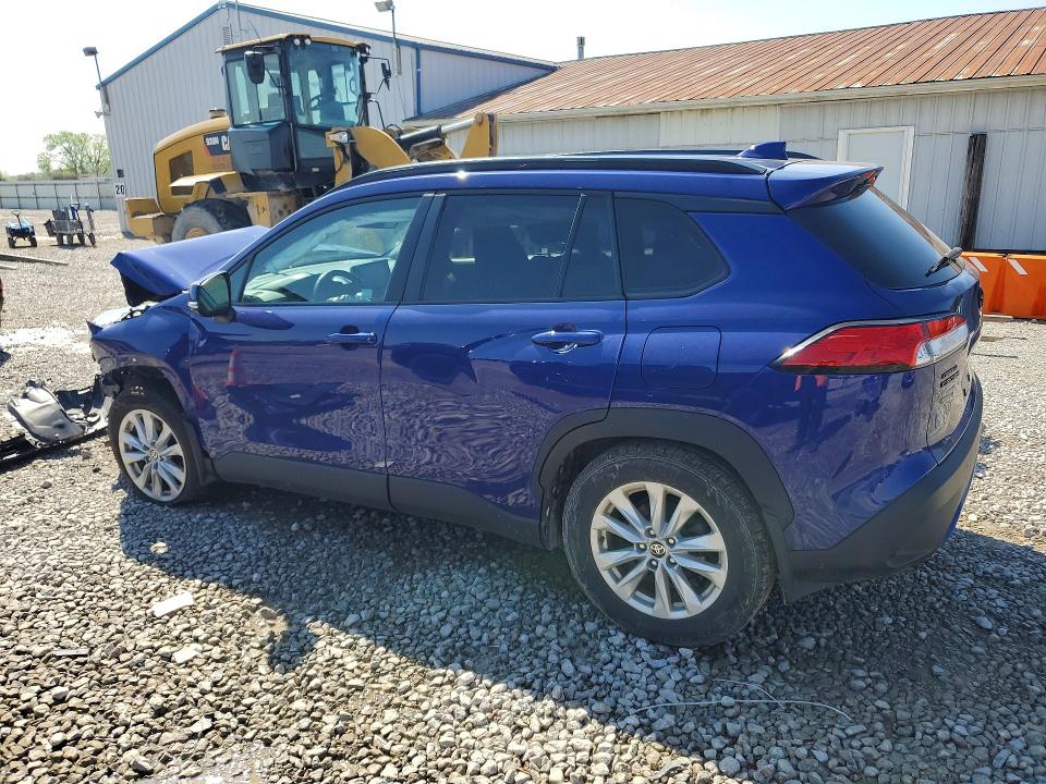 50647976 :رقم المزاد ، 7MUBAABG6NV013934 vin ، 2022 Toyota Corolla Cross مزاد بيع