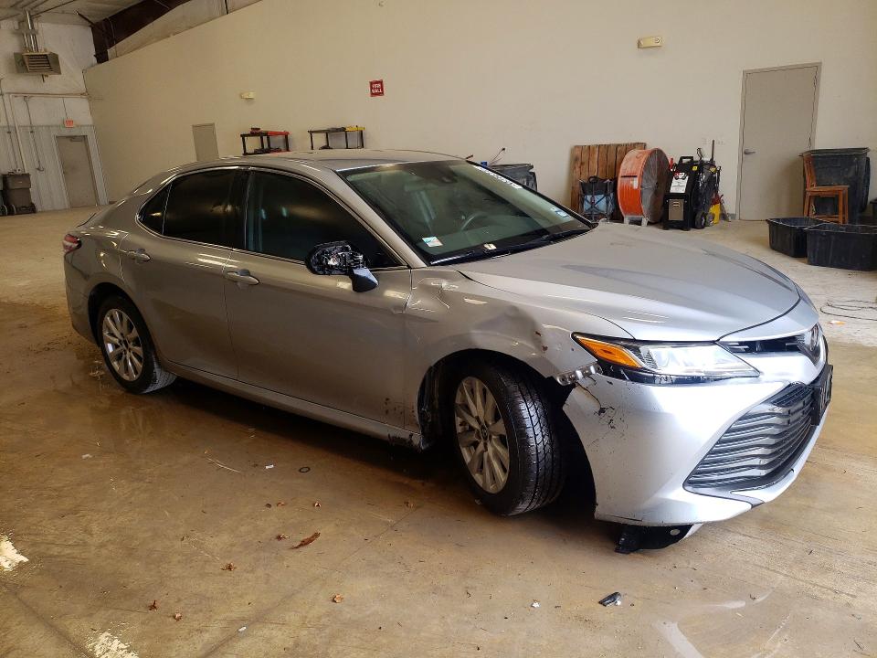 2019 Toyota Camry მანქანა იყიდება აუქციონზე, vin: 4T1B11HK0KU770594, აუქციონის ნომერი: 51327346
