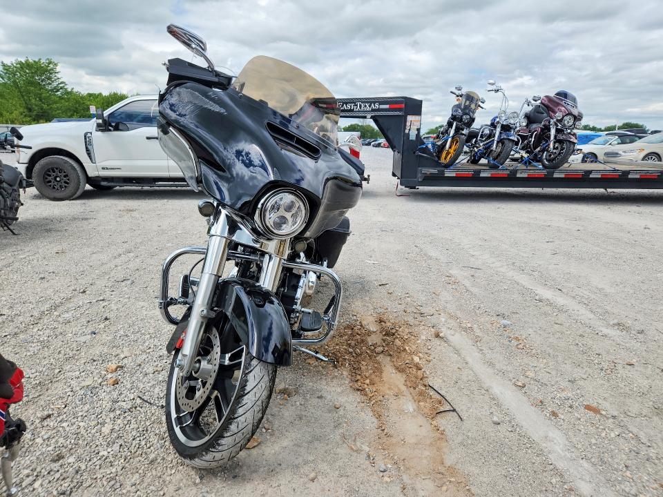 Продажа на аукционе авто 2015 Harley-davidson Flhx, vin: 1HD1KBM16FB640884, номер лота: 50654026