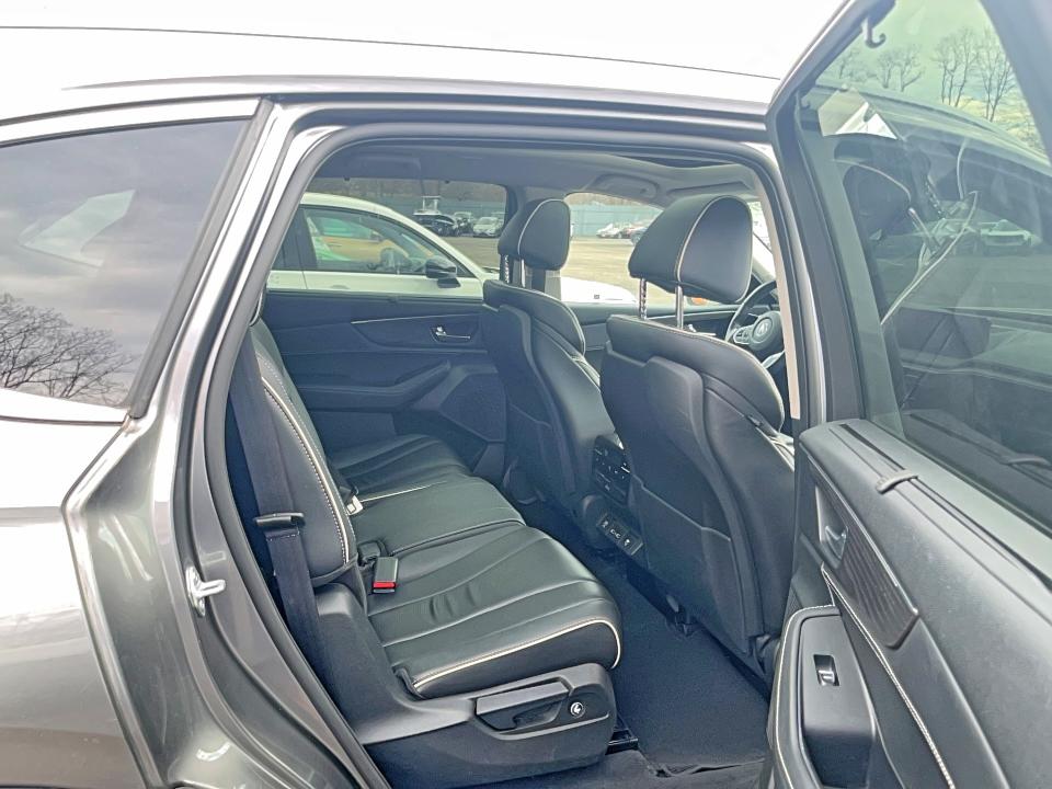 48595126 :رقم المزاد ، 5J8YE1H8XPL014101 vin ، 2023 Acura Mdx مزاد بيع